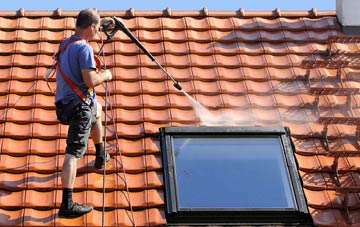 roof cleaning Llanwnda